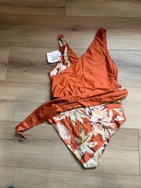 Baiia Swimsuit with Waist Tie NWT Orange rust floral size 16
